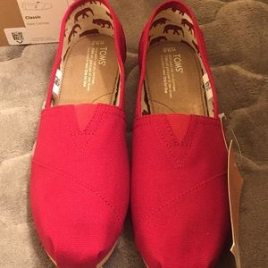 Red Canvas Classic The Venice Collection TOMS